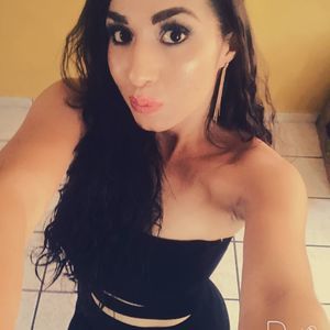 Meet your Posher, Yadira